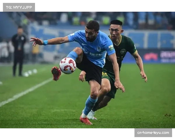 海港后防线致命漏洞暴露 对阵大连英博丢球过程毫无抵抗